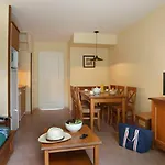 Mondesir Aparthotel