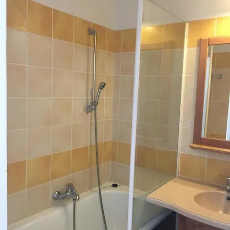 Mondesir Aparthotel Monflanquin