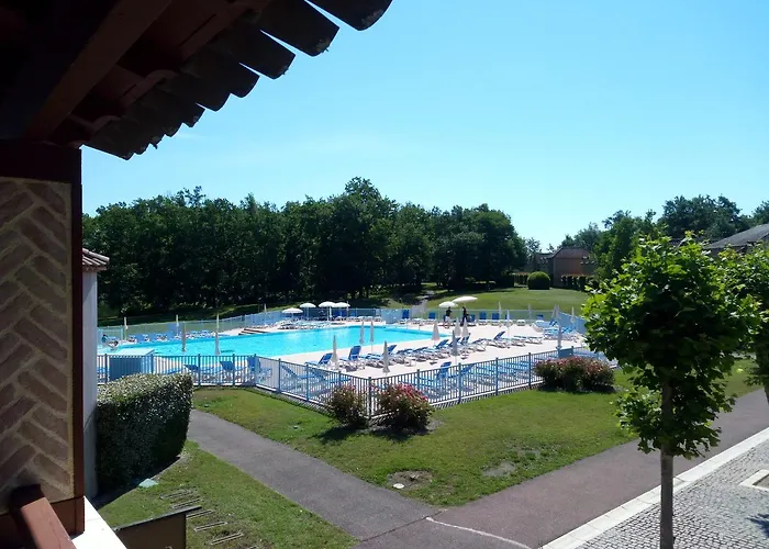 Mondesir Apartahotel Monflanquin